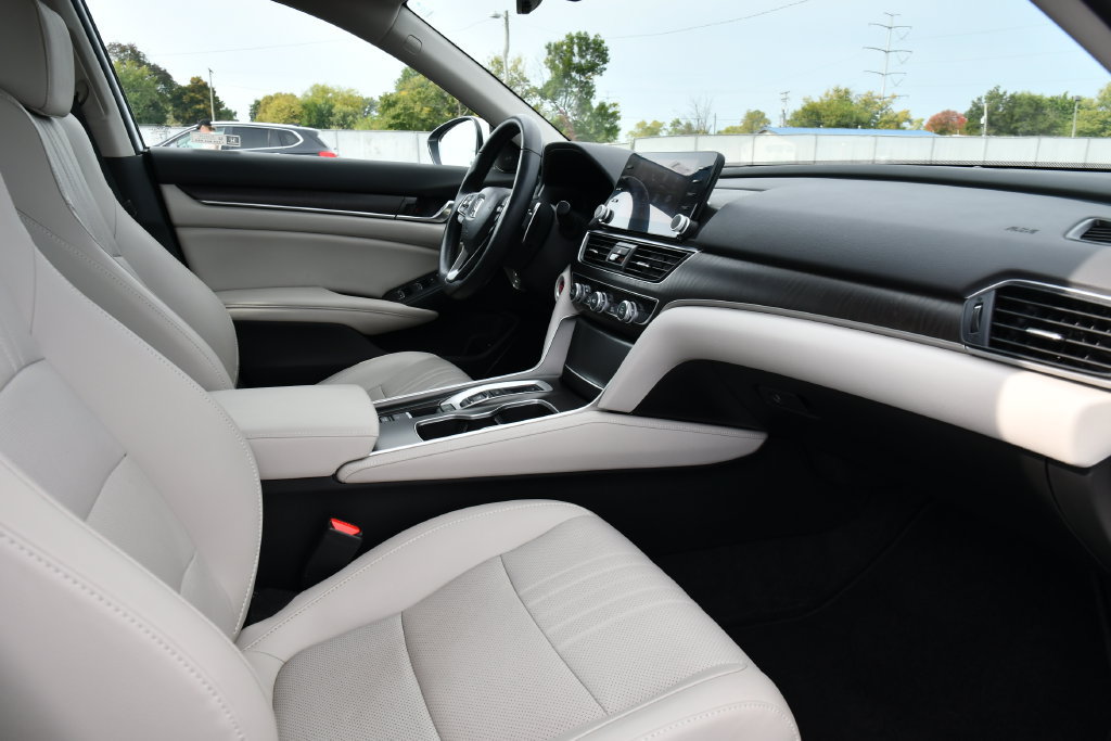 Used 2021 Honda Accord Touring image 36
