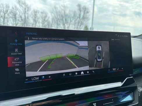 Used 2024 BMW i5 M60 w/ Premium Package image 30