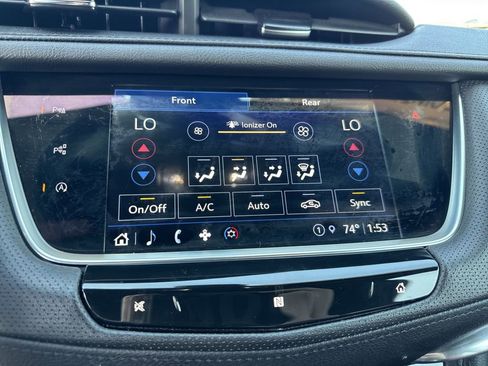 Used 2021 Cadillac XT5 Premium Luxury AWD/4WD image 19