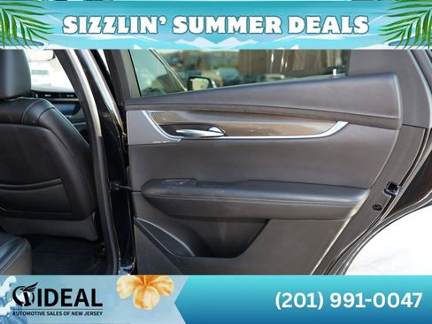 Used 2020 Cadillac XT5 Premium Luxury w/ Platinum Package AWD/4WD image 31
