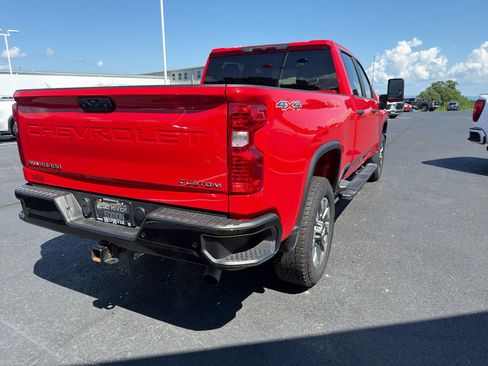 Used 2025 Chevrolet Silverado 2500 Custom w/ Custom Value Package AWD/4WD image 5