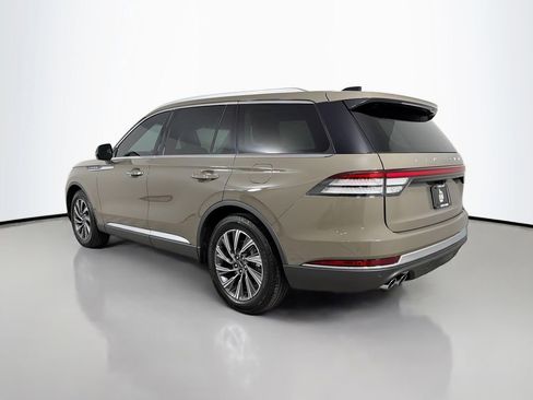 Used 2025 Lincoln Aviator 2WD image 7