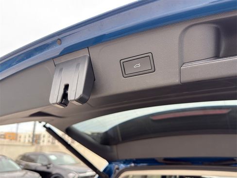 New 2025 Volkswagen Atlas SEL image 33