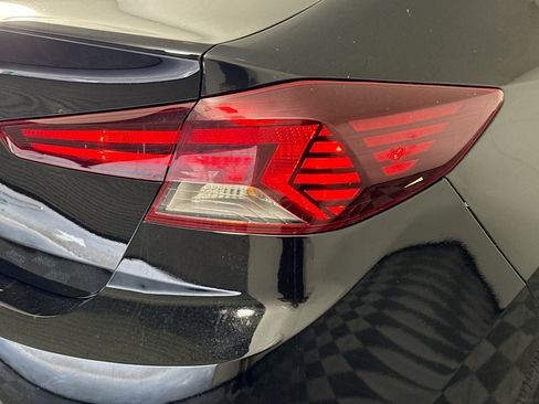Used 2019 Hyundai Elantra SE w/ Cargo Package image 33