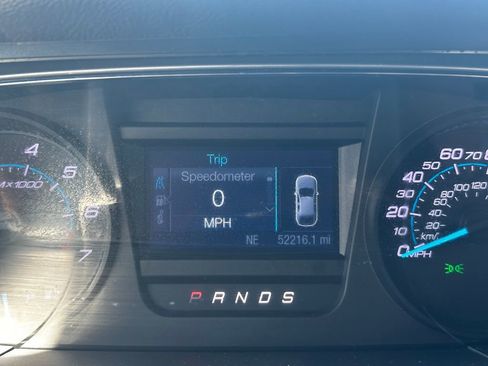 Used 2019 Ford Taurus SEL image 48