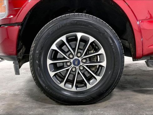 Used 2019 Ford F150 XLT w/ Equipment Group 302A Luxury image 11