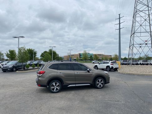 Used 2019 Subaru Forester Touring AWD/4WD image 14