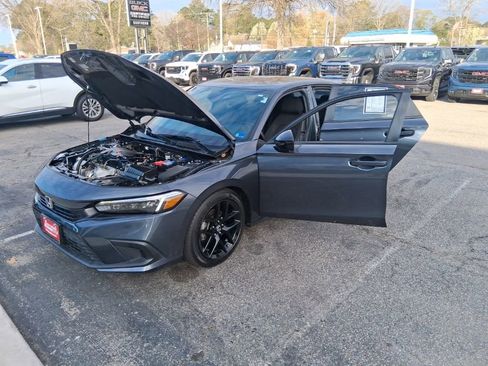 Used 2023 Honda Civic Sport image 24