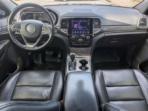 Used 2019 Jeep Grand Cherokee Limited w/ Luxury Group II AWD/4WD image 15