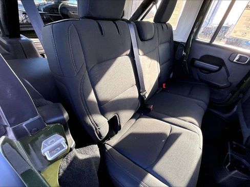 Used 2021 Jeep Wrangler Unlimited Willys image 25