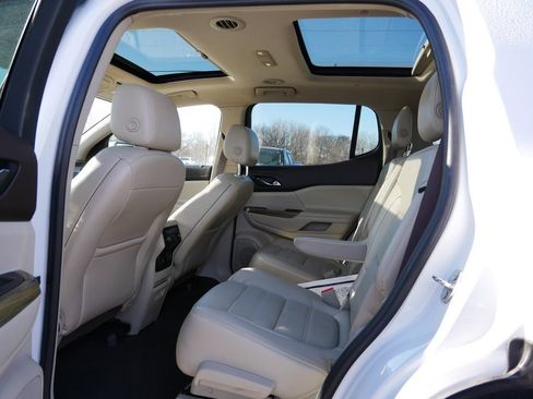 Used 2019 GMC Acadia Denali w/ Technology Package image 11