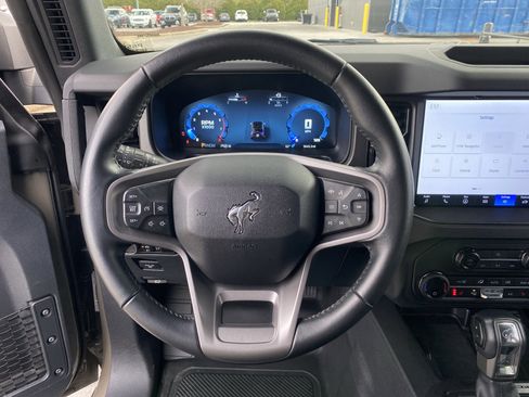 Used 2025 Ford Bronco Big Bend image 10