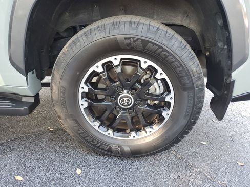 Used 2023 Toyota Sequoia Limited image 80