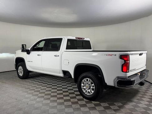 Used 2025 Chevrolet Silverado 2500 LTZ AWD/4WD image 9