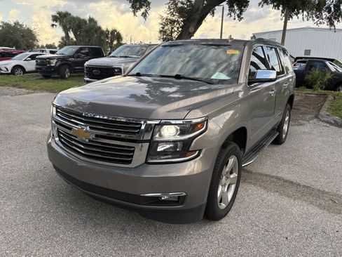 Used 2019 Chevrolet Tahoe Premier RWD image 4