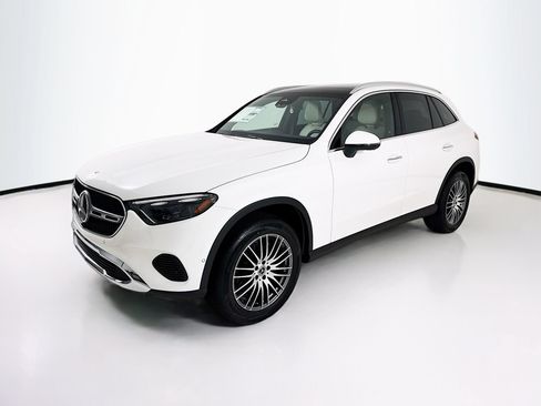 New 2026 Mercedes-Benz GLC 300 4MATIC image 3