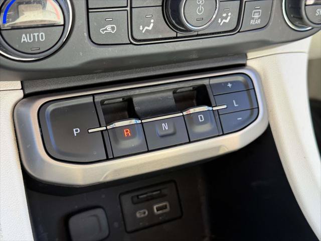 Used 2022 GMC Acadia Denali w/ Denali Technology Package AWD/4WD image 33