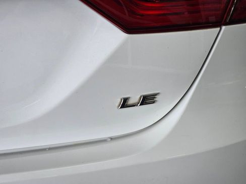 Used 2022 Toyota Camry LE FWD image 13