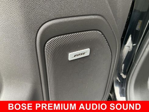 Used 2019 GMC Sierra 1500 SLT w/ SLT Convenience Package AWD/4WD image 24