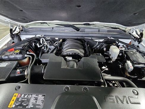 Used 2019 GMC Yukon SLT image 32