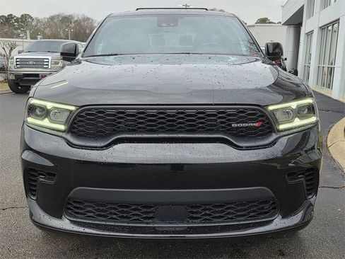 Used 2024 Dodge Durango GT image 2