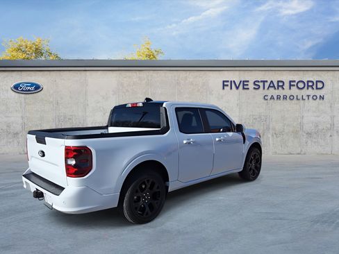 Certified 2025 Ford Maverick Lobo image 8