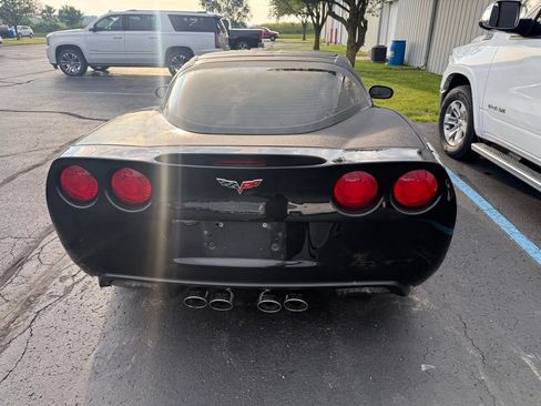 Used 2007 Chevrolet Corvette Coupe RWD image 4