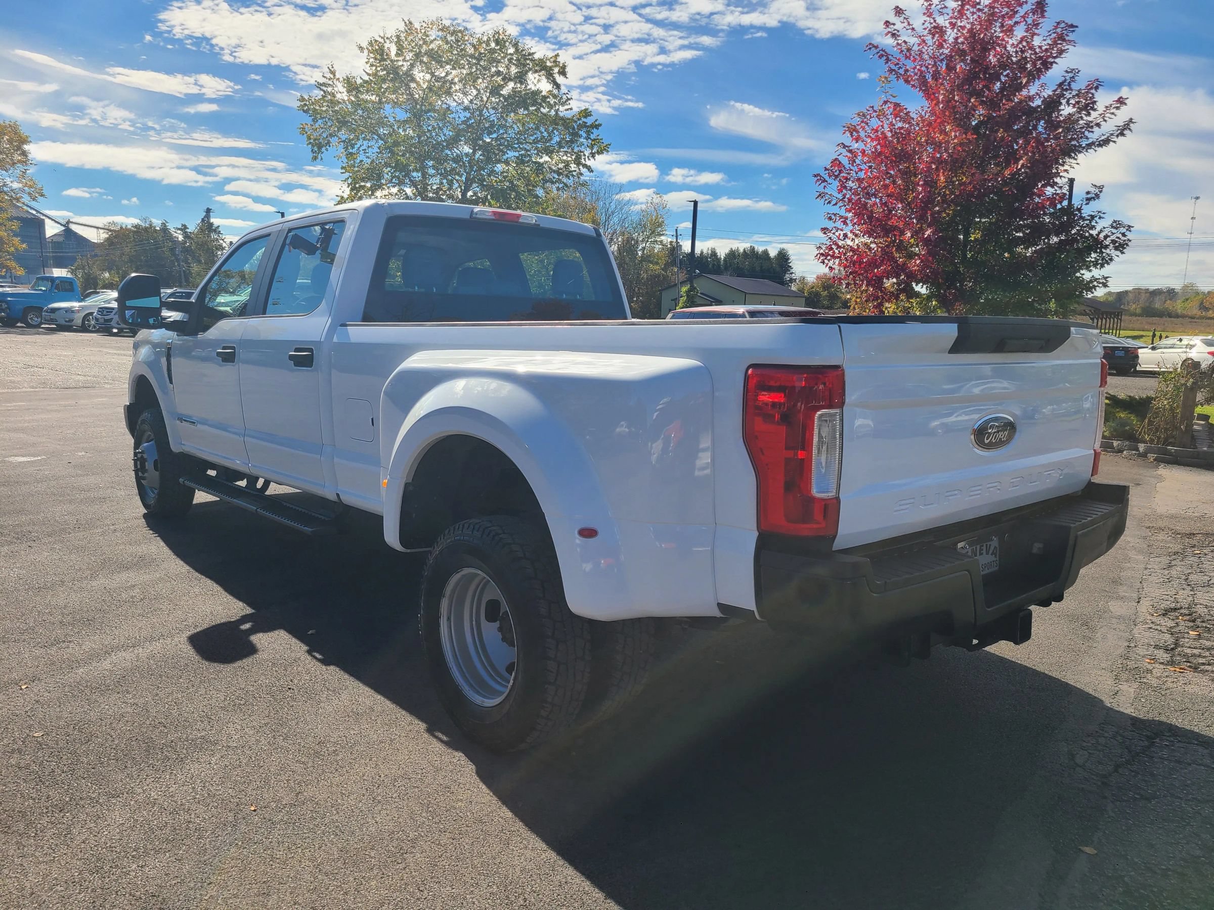 Used 2017 Ford F350 XL w/ Snow Plow/Camper Package AWD/4WD image 16