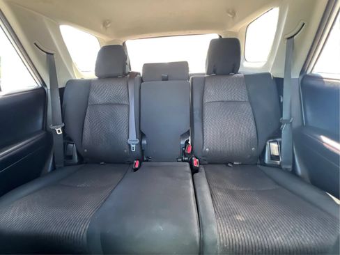 Used 2018 Toyota 4Runner TRD Off-Road AWD/4WD image 19