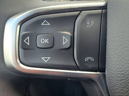 New 2026 RAM 1500 4x4 Crew Cab image 17
