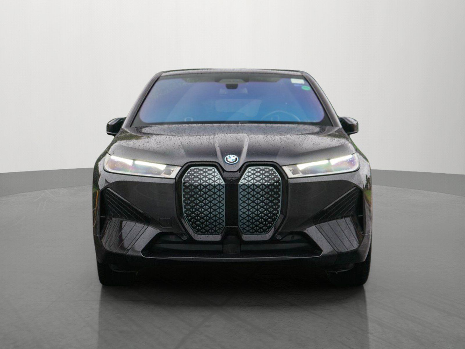 Used 2024 BMW iX xDrive50 w/ Premium Package AWD/4WD image 2