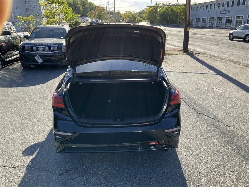 Used 2021 Kia Forte LXS FWD image 12