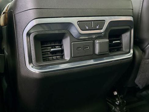 Used 2021 Chevrolet Silverado 1500 High Country w/ Technology Package image 13