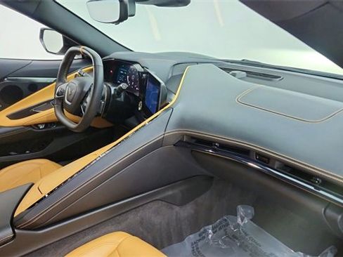 Used 2024 Chevrolet Corvette Stingray w/ Stealth Interior Trim Package image 20