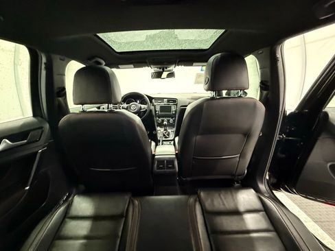 Used 2016 Volkswagen GTI SE w/ Driver Assistance Package image 26