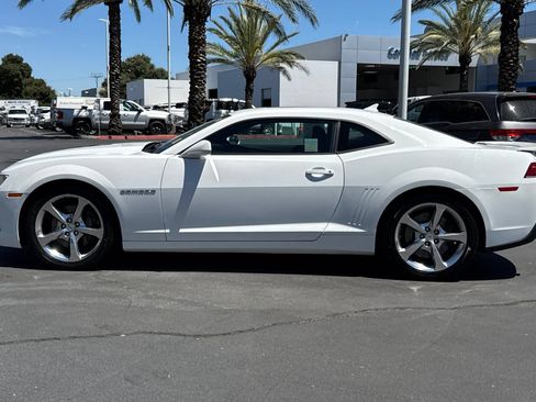 Used 2015 Chevrolet Camaro SS w/ RS Package RWD image 6