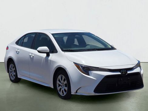 Used 2024 Toyota Corolla LE FWD image 8