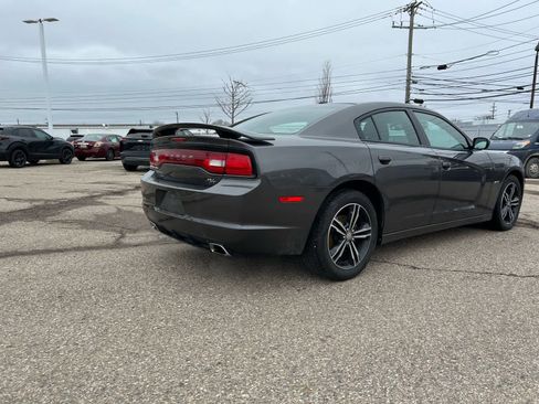 Used 2014 Dodge Charger R/T image 15