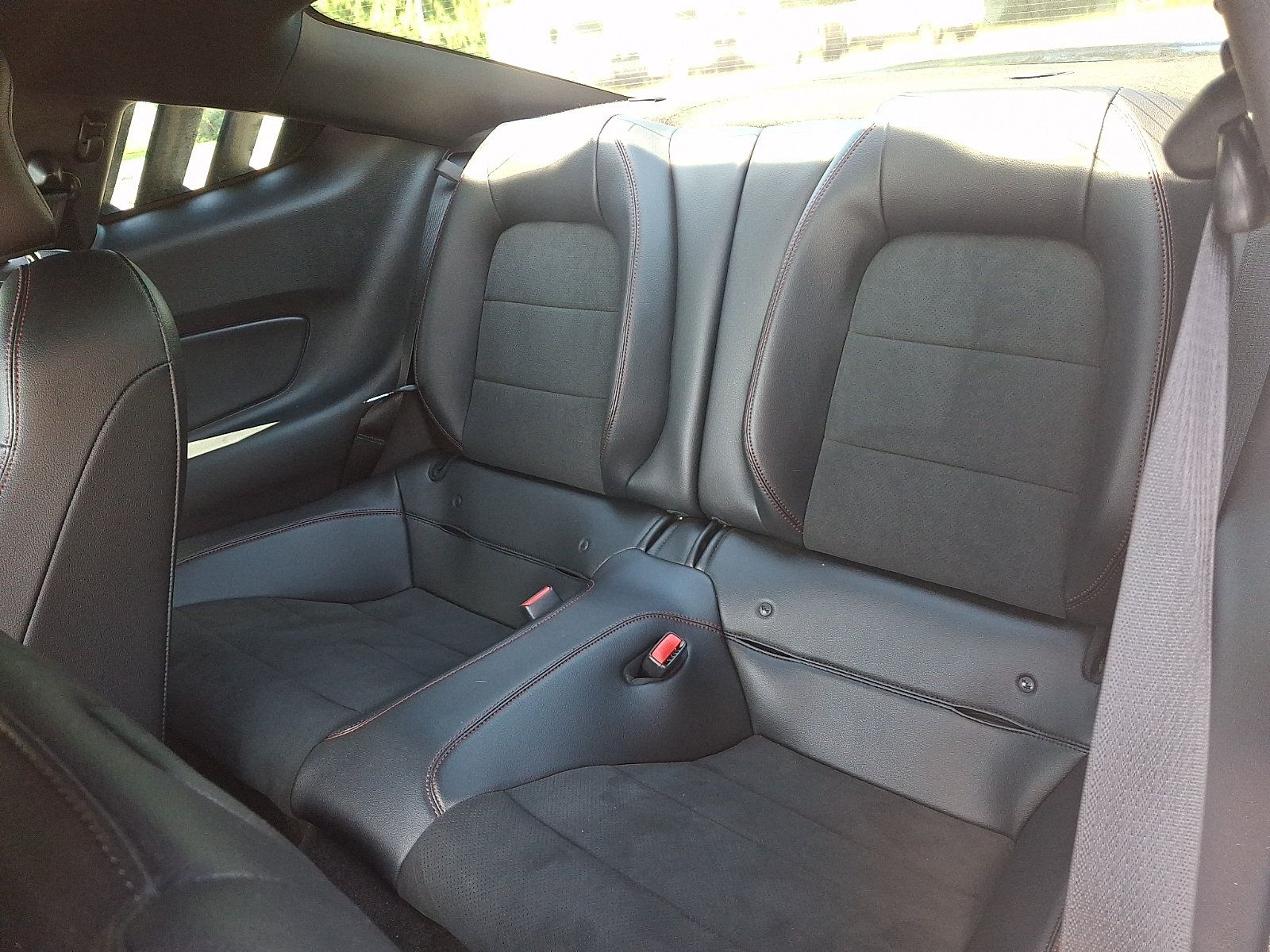 Used 2016 Ford Mustang GT Premium w/ Enhanced Security Package RWD image 12