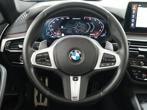 Used 2023 BMW M550i xDrive w/ Executive Package AWD/4WD image 12