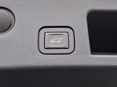 Certified 2025 Chevrolet Equinox LT w/ Convenience Package II AWD/4WD image 30