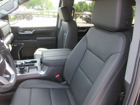 New 2026 GMC Sierra 1500 SLT w/ SLT Convenience Package AWD/4WD image 13