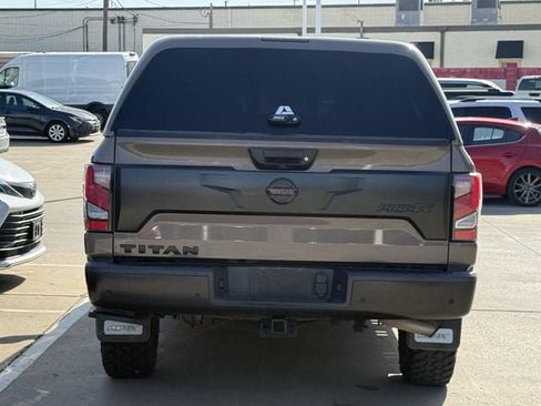 Used 2021 Nissan Titan PRO-4X w/ Pro-4x Convenience Package AWD/4WD image 5