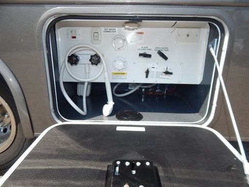 Used 2023 Mercedes-Benz Sprinter 3500 image 29