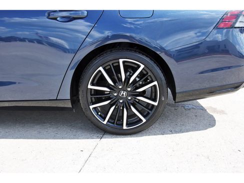 Used 2024 Honda Accord Touring image 31