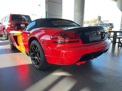 Used 2004 Dodge Viper SRT-10 image 7