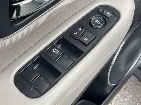 Used 2018 Honda HR-V EX image 13