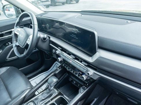 Used 2025 Kia Telluride S FWD image 42