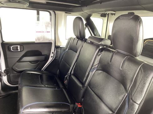 Used 2023 Jeep Wrangler Unlimited Rubicon 4xe w/ Cold Weather Group AWD/4WD image 34
