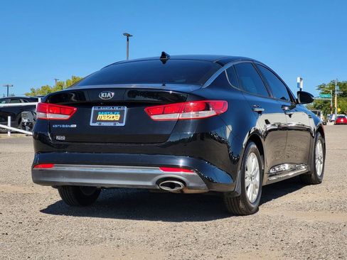 Used 2017 Kia Optima LX w/ Driver Convenience Package image 5